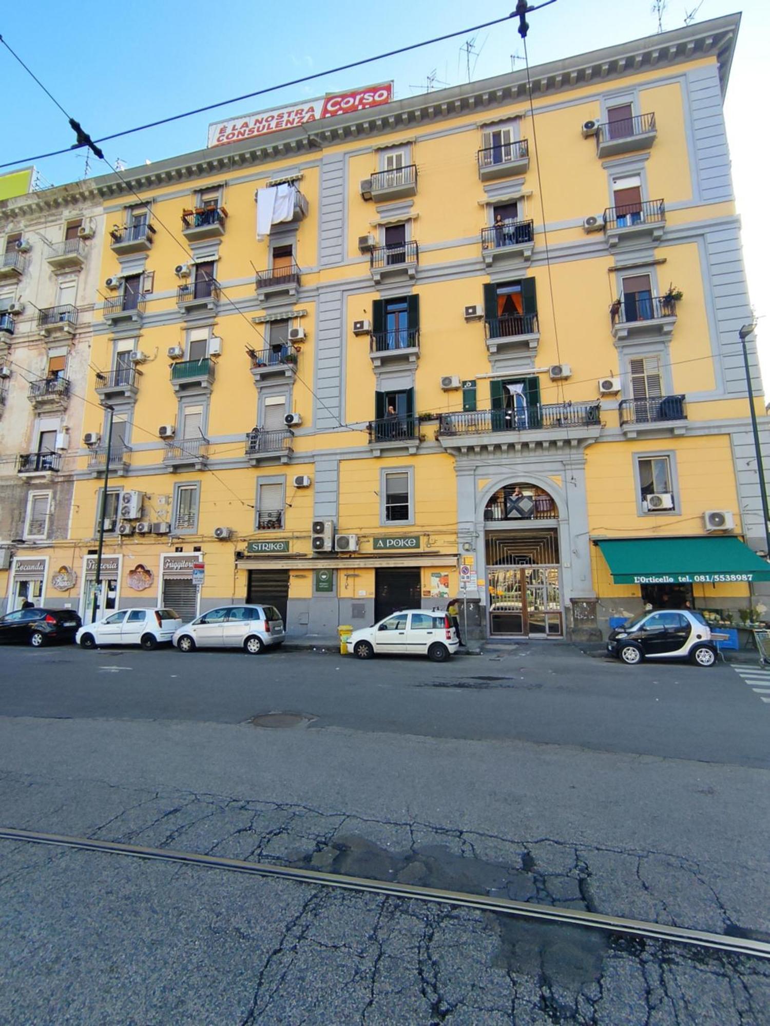 Appartement Na' Stanza In Piazza à Naples Extérieur photo