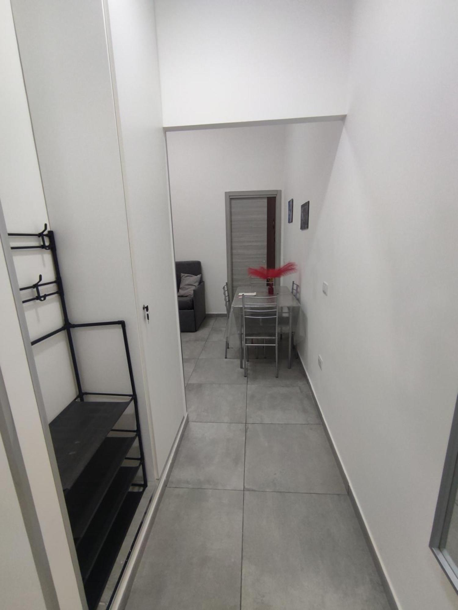 Appartement Na' Stanza In Piazza à Naples Extérieur photo